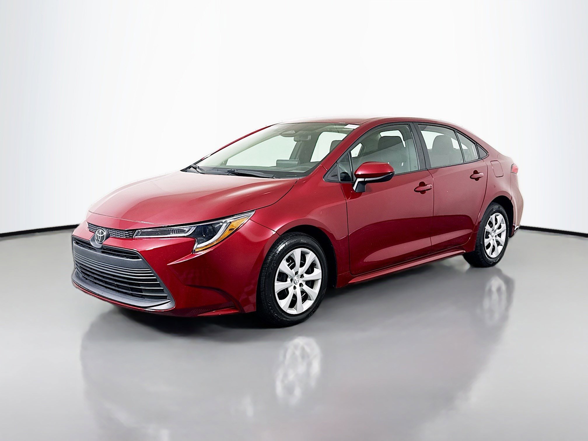 Used 2024 Toyota Corolla LE image 4