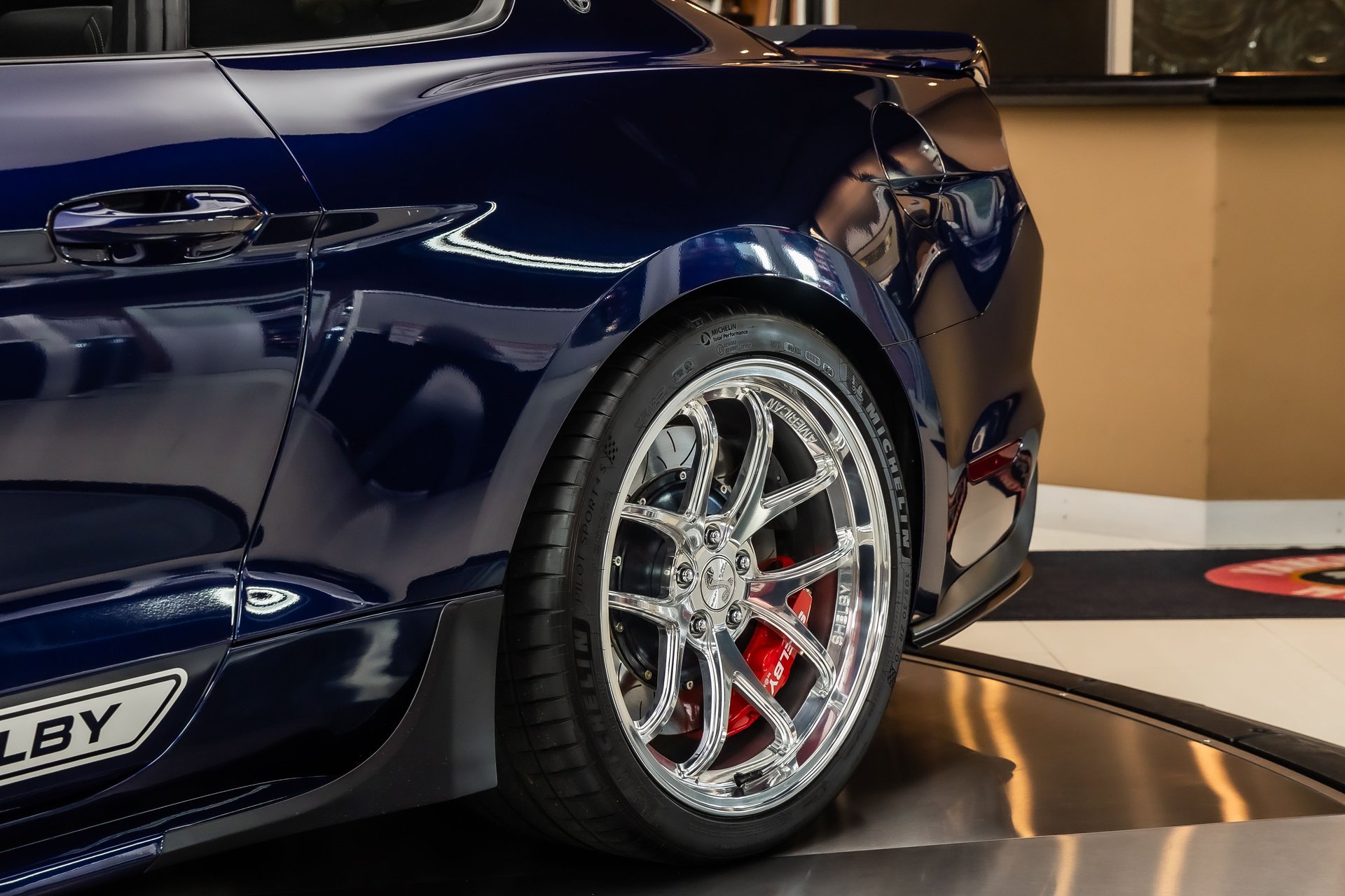 Used 2019 Ford Mustang GT Premium w/ GT Performance Package RWD image 30