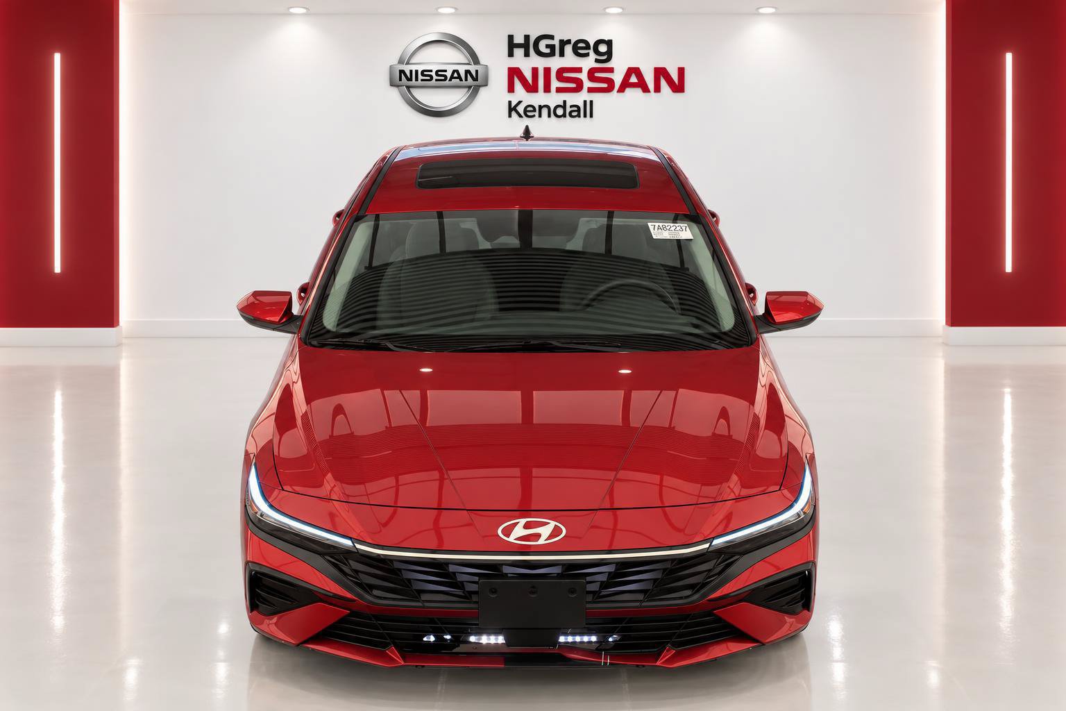 Used 2025 Hyundai Elantra Limited FWD image 5