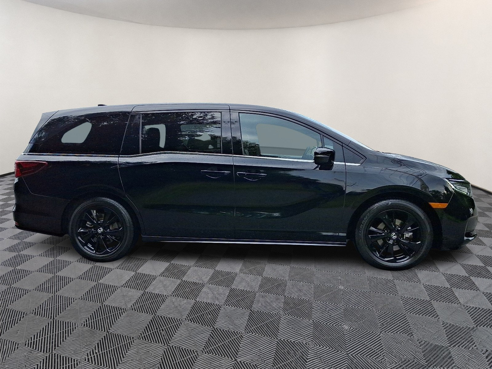 Used 2024 Honda Odyssey Sport image 7