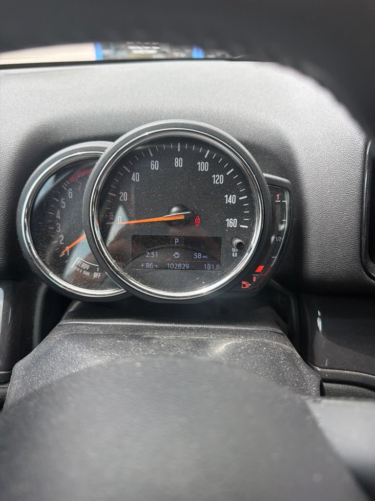 Used 2020 MINI Cooper Countryman FWD image 1