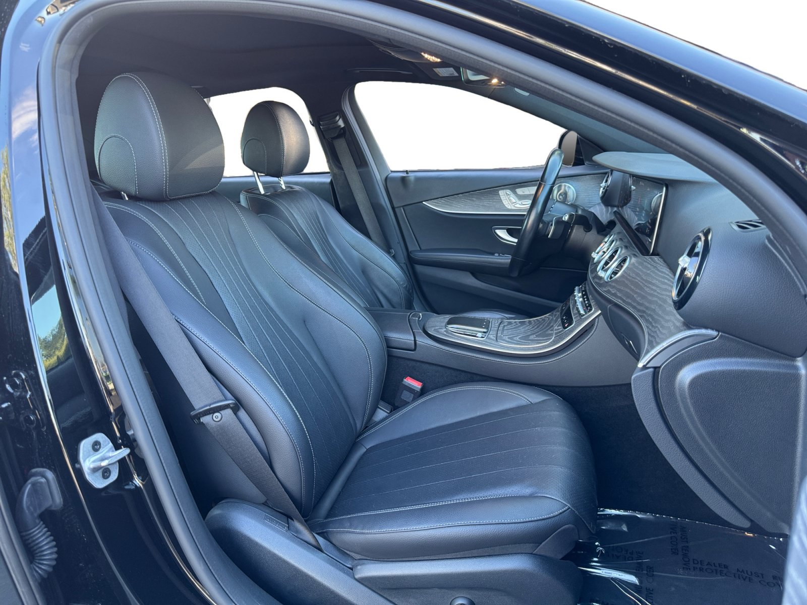 Used 2022 Mercedes-Benz E 350 Sedan w/ Driver Assistance Package image 9