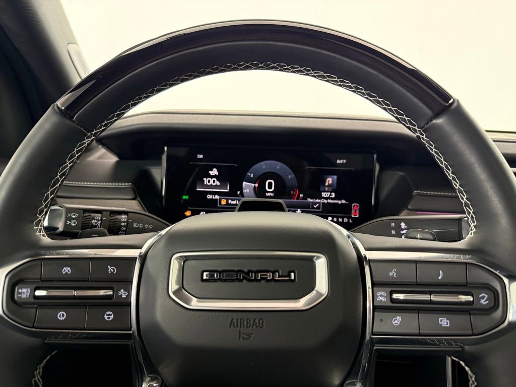 Used 2025 GMC Acadia Denali w/ Super Cruise Package image 23