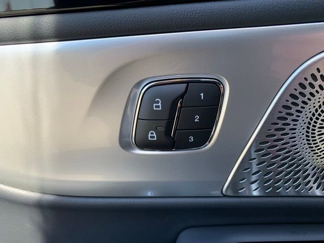 New 2026 Lincoln Nautilus Reserve AWD/4WD image 15