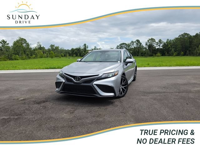 Used 2024 Toyota Camry SE FWD image 1
