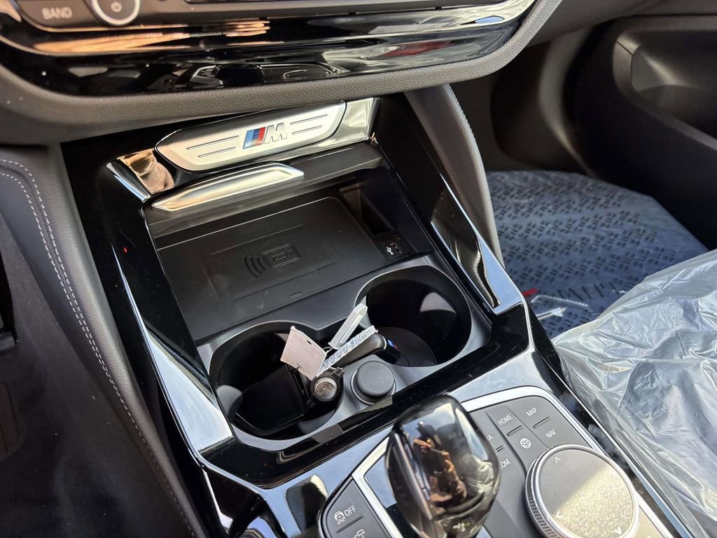 New 2025 BMW X4 M40i w/ Premium Package image 17