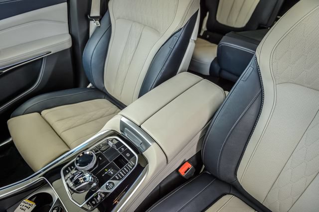 Used 2020 BMW X7 xDrive40i w/ M Sport Package AWD/4WD image 32