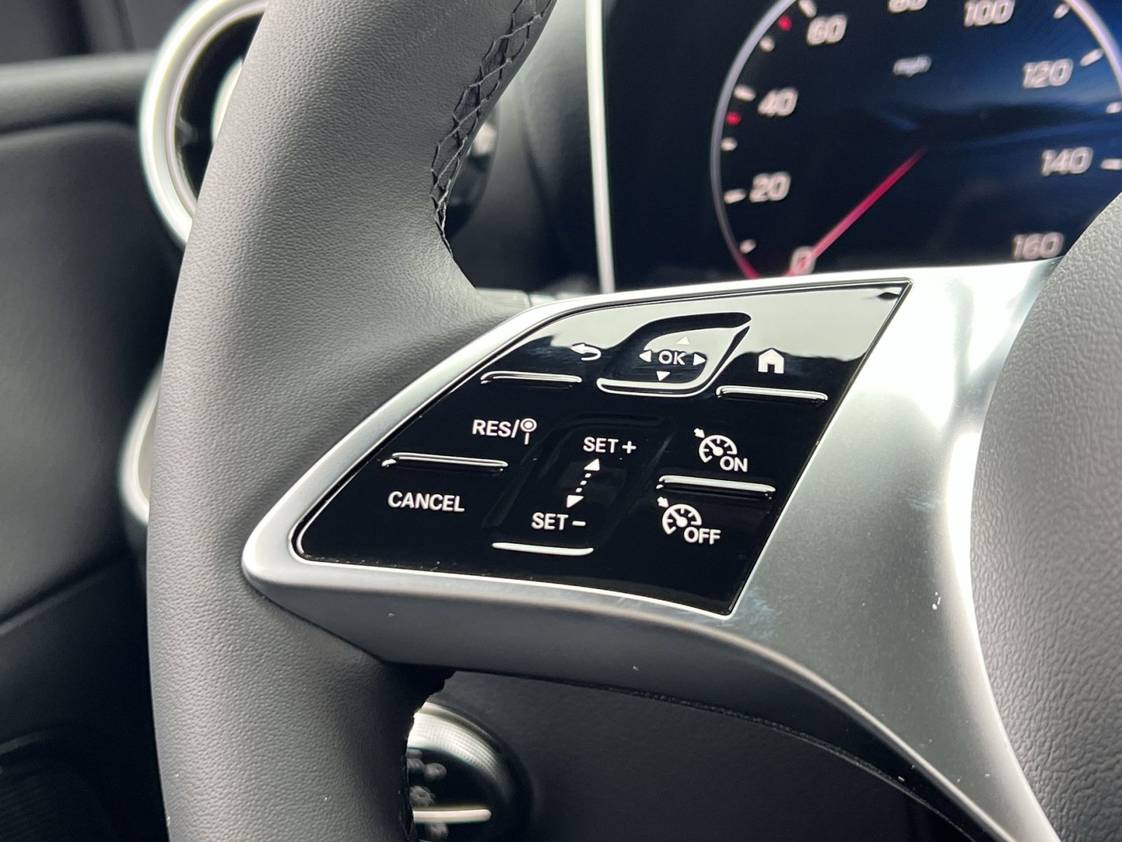 New 2026 Mercedes-Benz GLC 300 4MATIC image 30