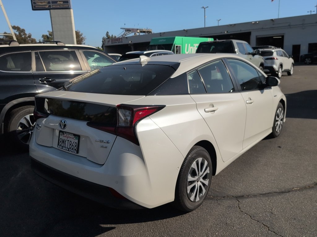 Certified 2019 Toyota Prius XLE w/ Advanced Technology Package AWD/4WD image 6
