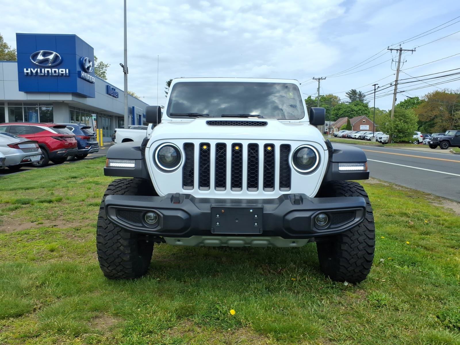 Used 2023 Jeep Gladiator Mojave w/ Cold Weather Group AWD/4WD image 2