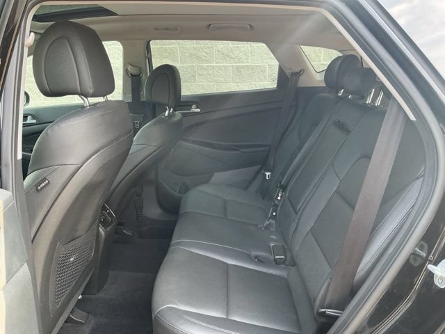 Used 2016 Hyundai Tucson Limited w/ Option Group 03 AWD/4WD image 29