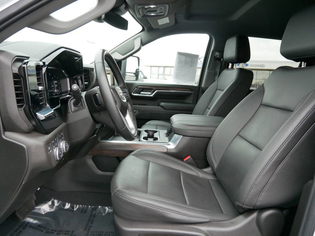 Used 2024 GMC Sierra 3500 SLT w/ SLT Premium Package image 7
