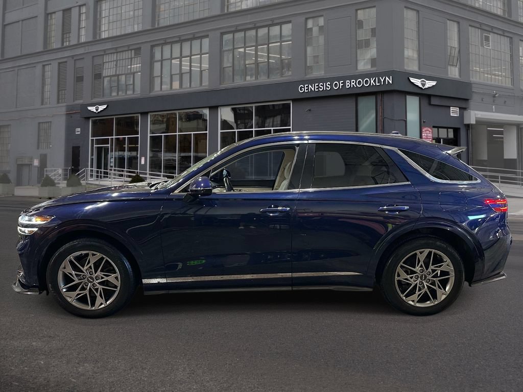 Used 2022 Genesis GV70 2.5T w/ Select Package AWD/4WD image 2
