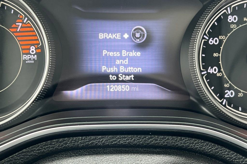 Used 2019 Jeep Cherokee Limited w/ Luxury Group image 22