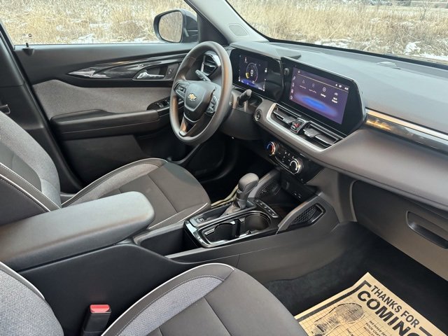 Used 2024 Chevrolet TrailBlazer LT image 25