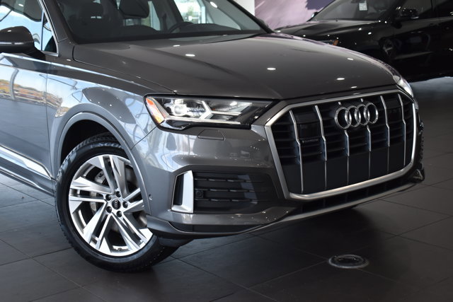 Used 2023 Audi Q7 2.0T Premium image 3