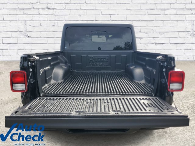 Used 2023 Jeep Gladiator Sport AWD/4WD image 9