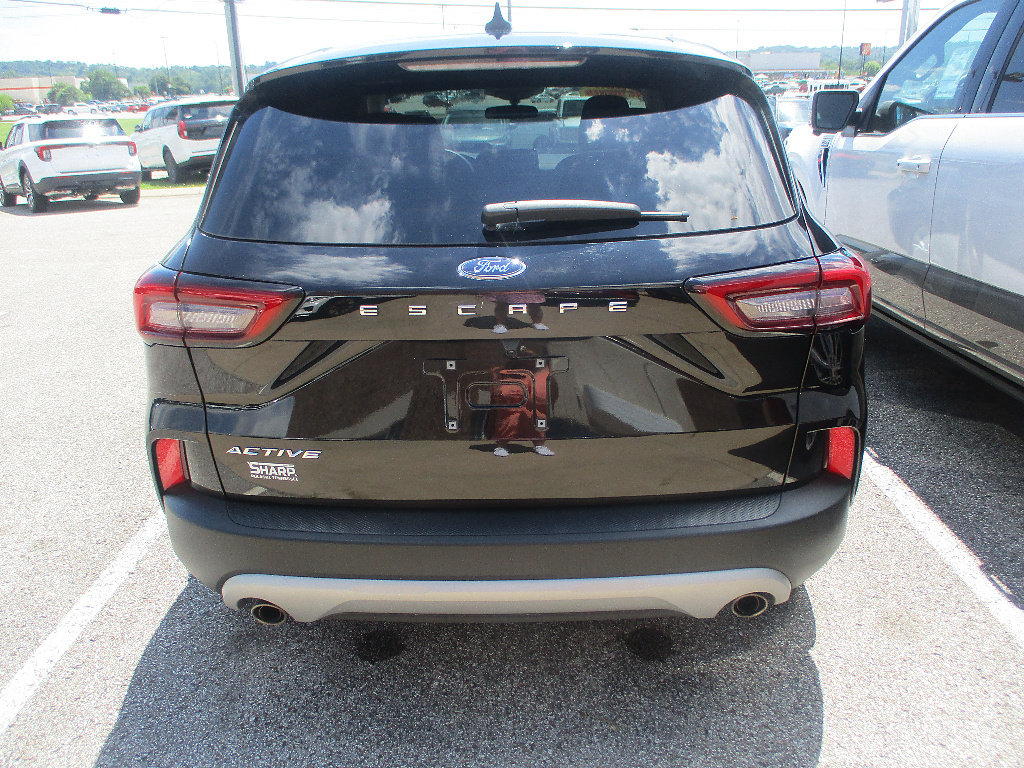Used 2025 Ford Escape Active FWD image 18