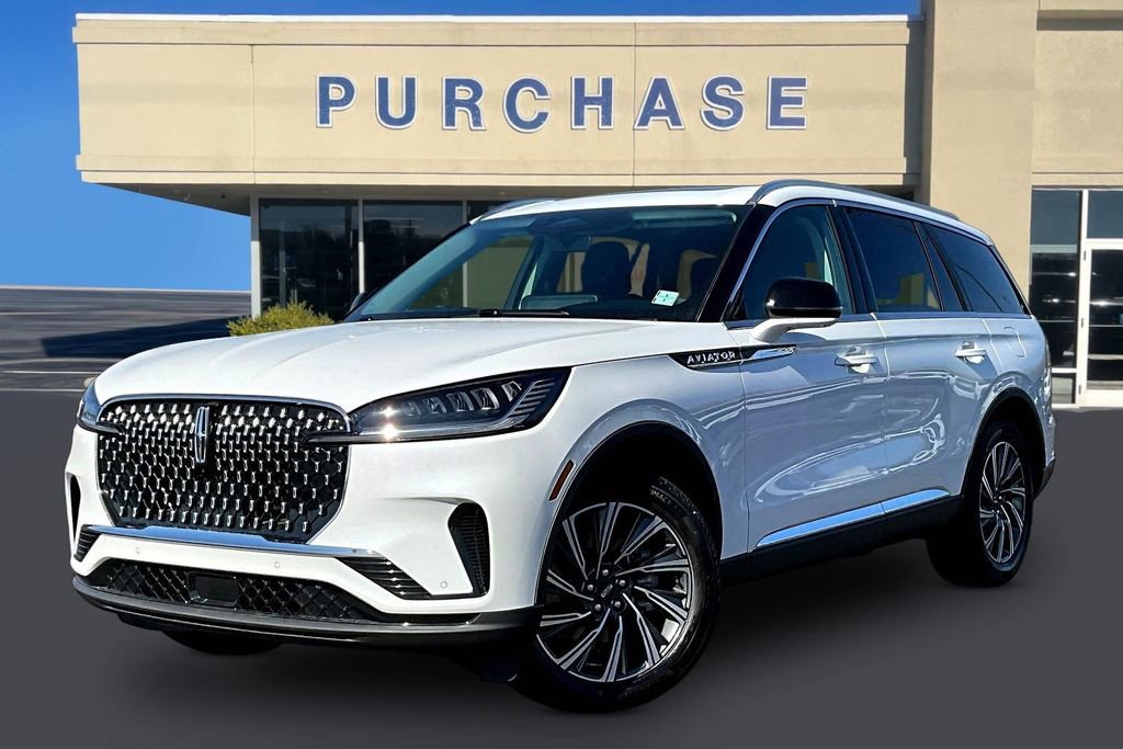 New 2026 Lincoln Aviator AWD image 2