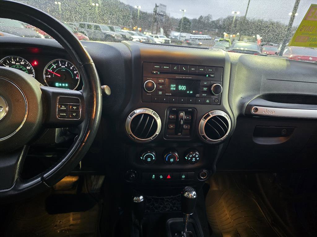 Used 2015 Jeep Wrangler Unlimited Sahara w/ Dual Top Group image 11