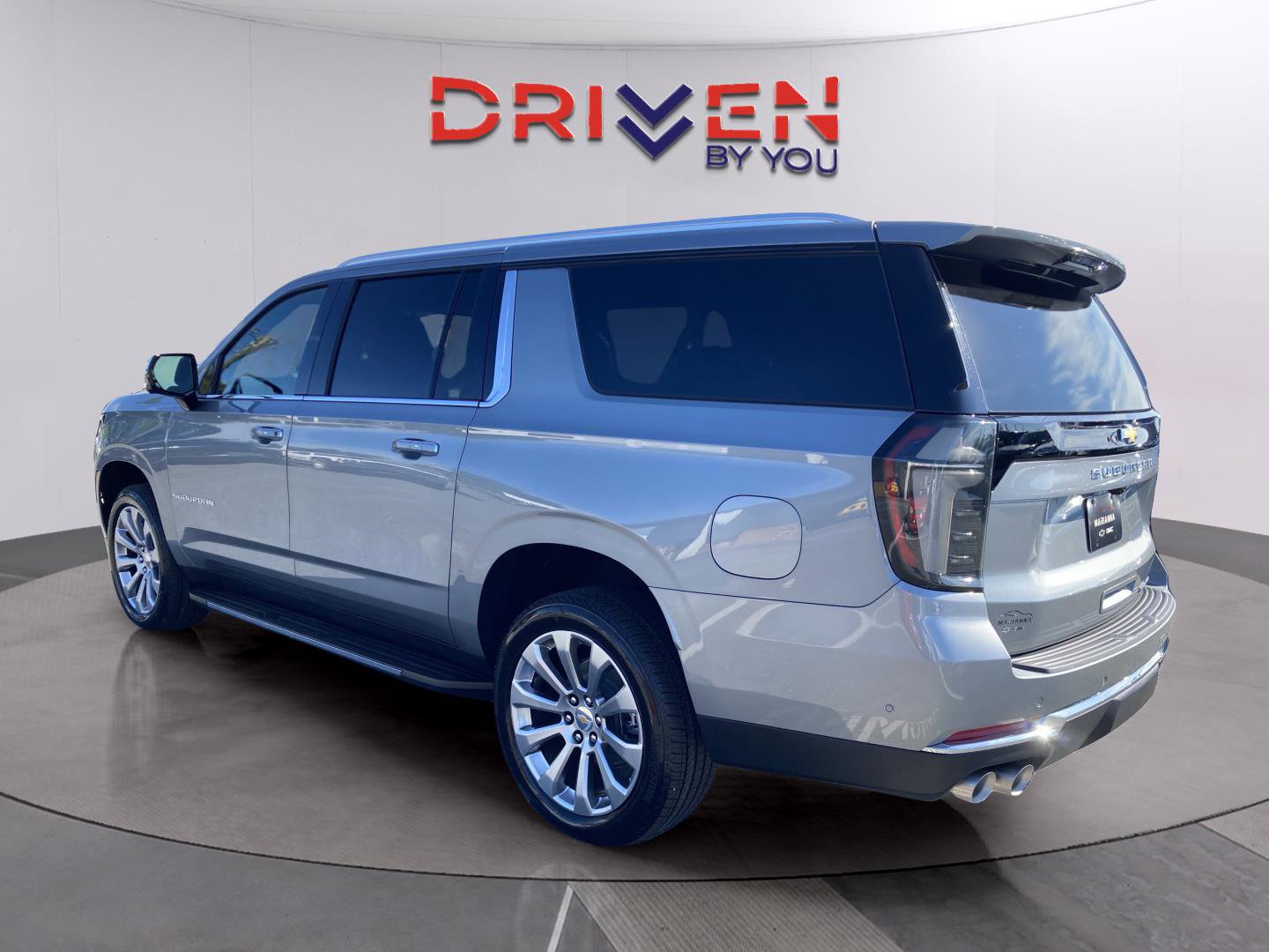 New 2026 Chevrolet Suburban Premier image 3