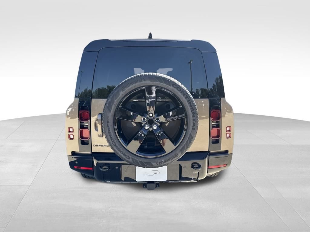 New 2024 Land Rover Defender 130 X-Dynamic SE image 21