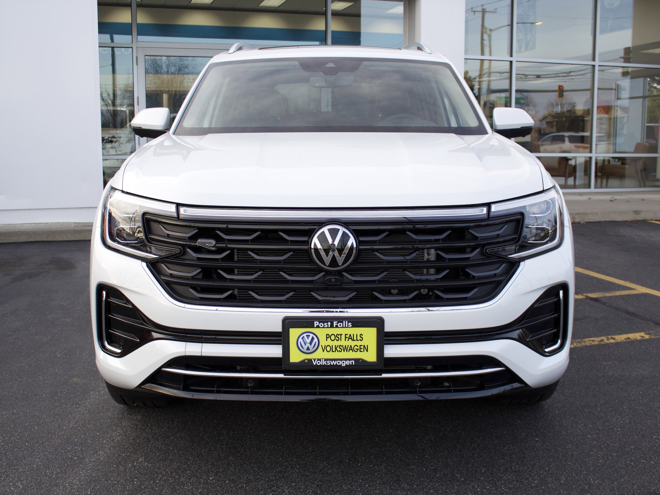New 2026 Volkswagen Atlas SEL Premium R-Line image 2