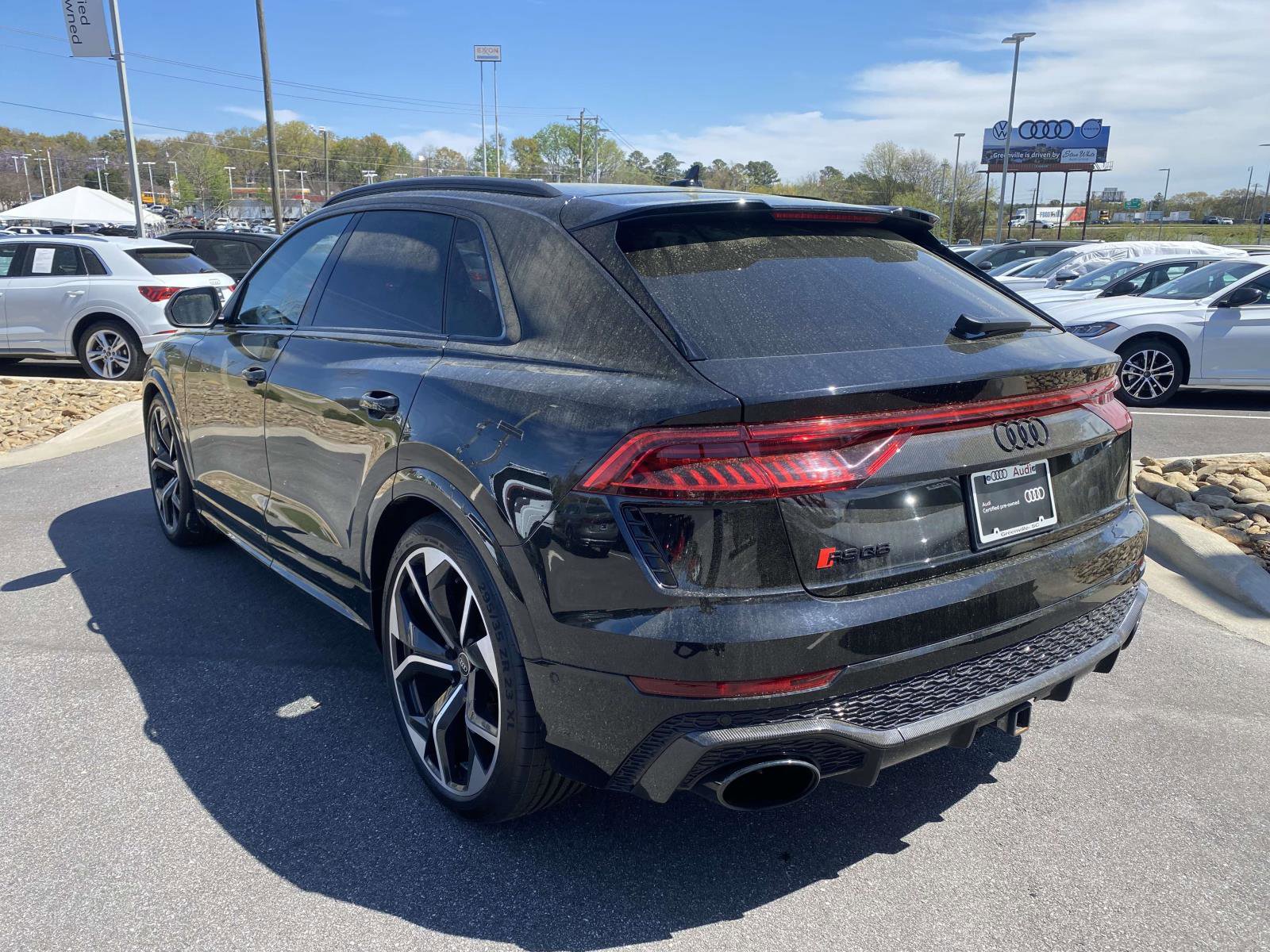 Certified 2022 Audi RS Q8 w/ Carbon Optic Package image 5