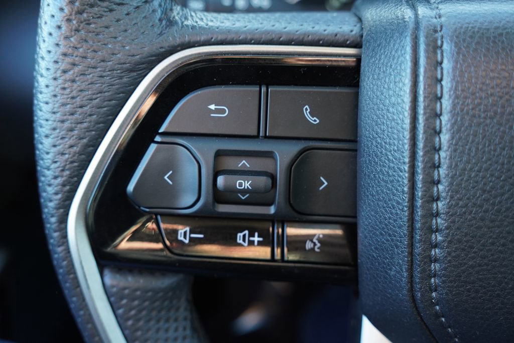 Used 2023 Toyota Tundra Limited image 33