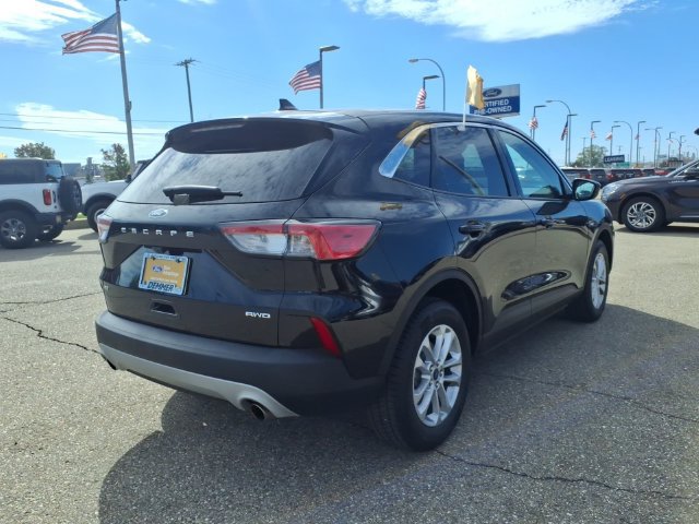 Certified 2021 Ford Escape SE w/ Cold Weather Package AWD/4WD image 7