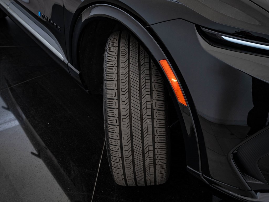 Used 2025 Chevrolet Equinox EV RS image 49