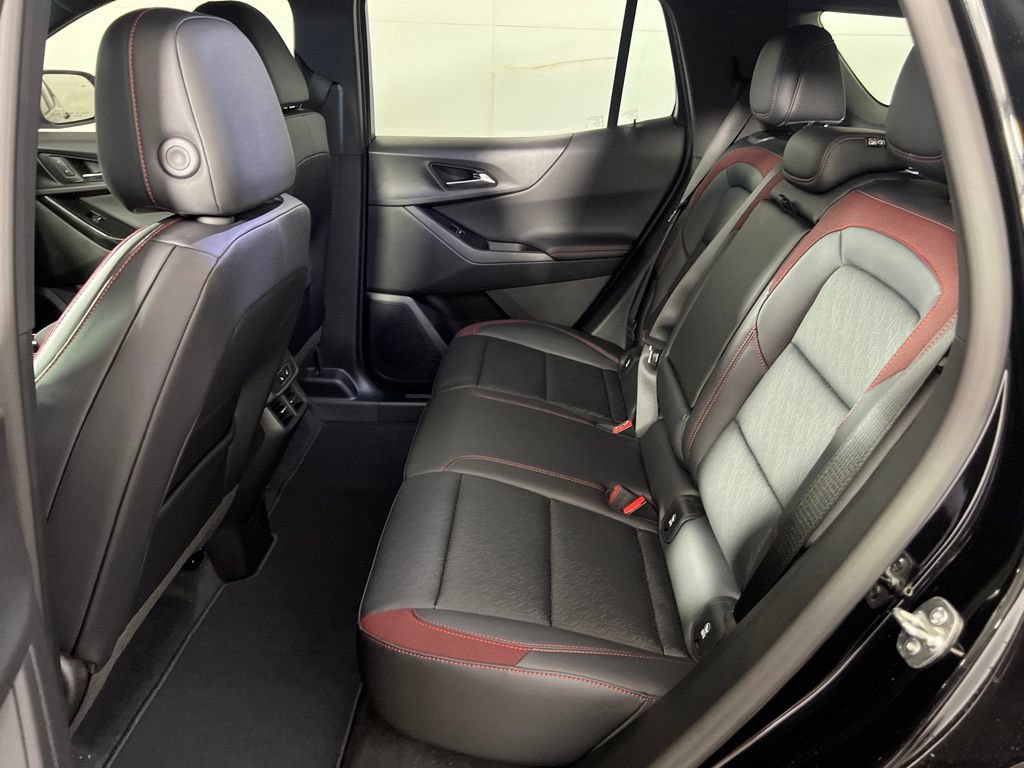 New 2027 Chevrolet Equinox RS w/ Convenience Package III AWD/4WD image 10
