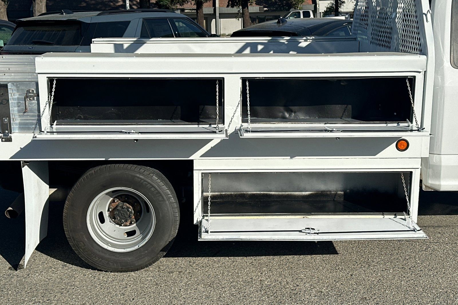 Used 2020 Ford F350 XL w/ Power Equipment Group image 21