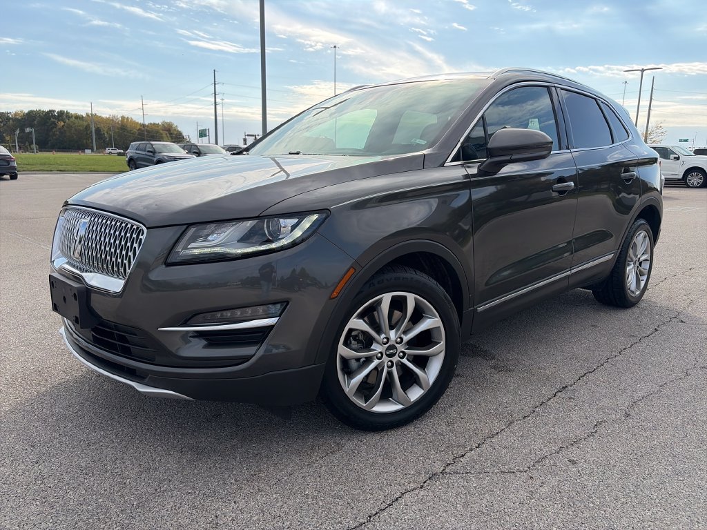 Used 2019 Lincoln MKC Select w/ Select Plus Package FWD image 3