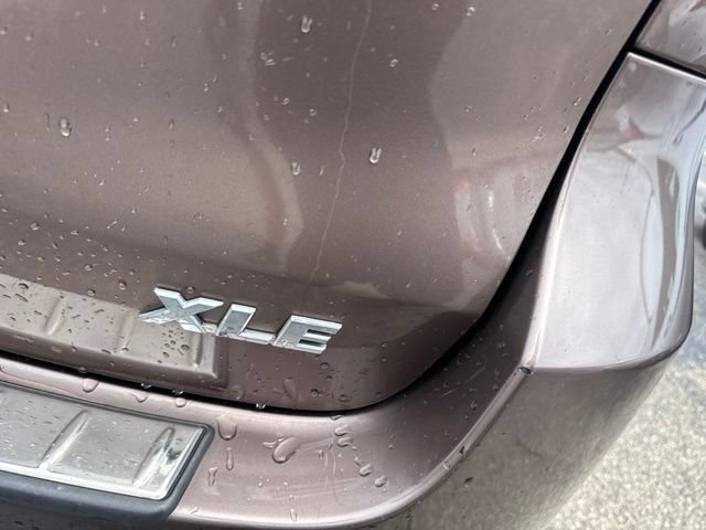 Used 2017 Toyota Highlander XLE FWD image 18