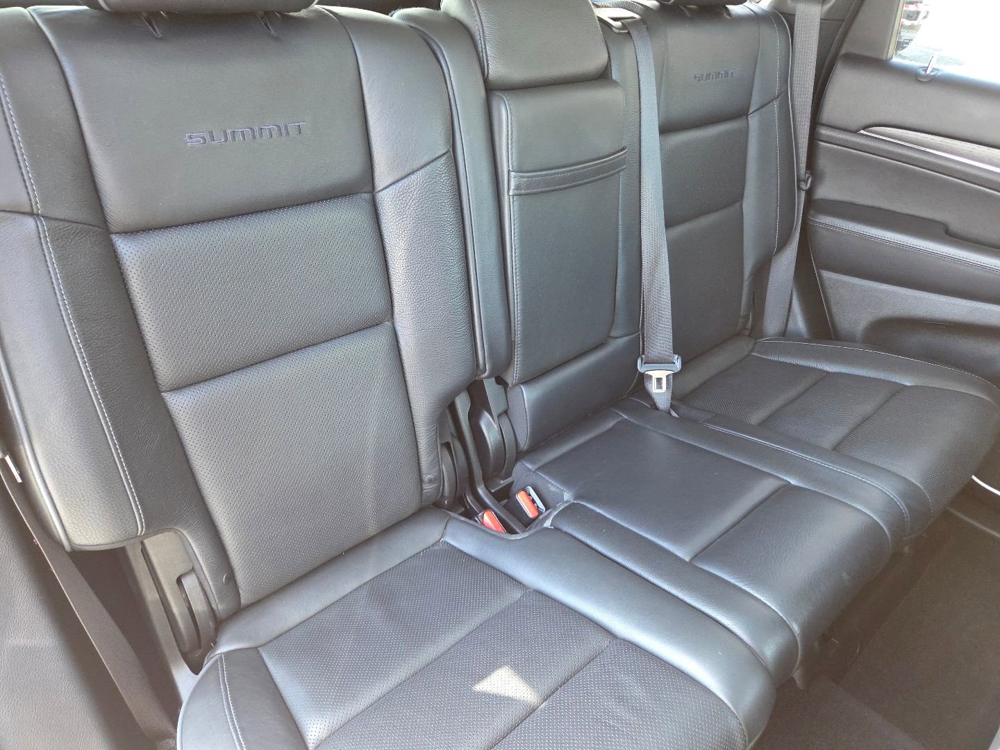 Used 2019 Jeep Grand Cherokee Summit image 26