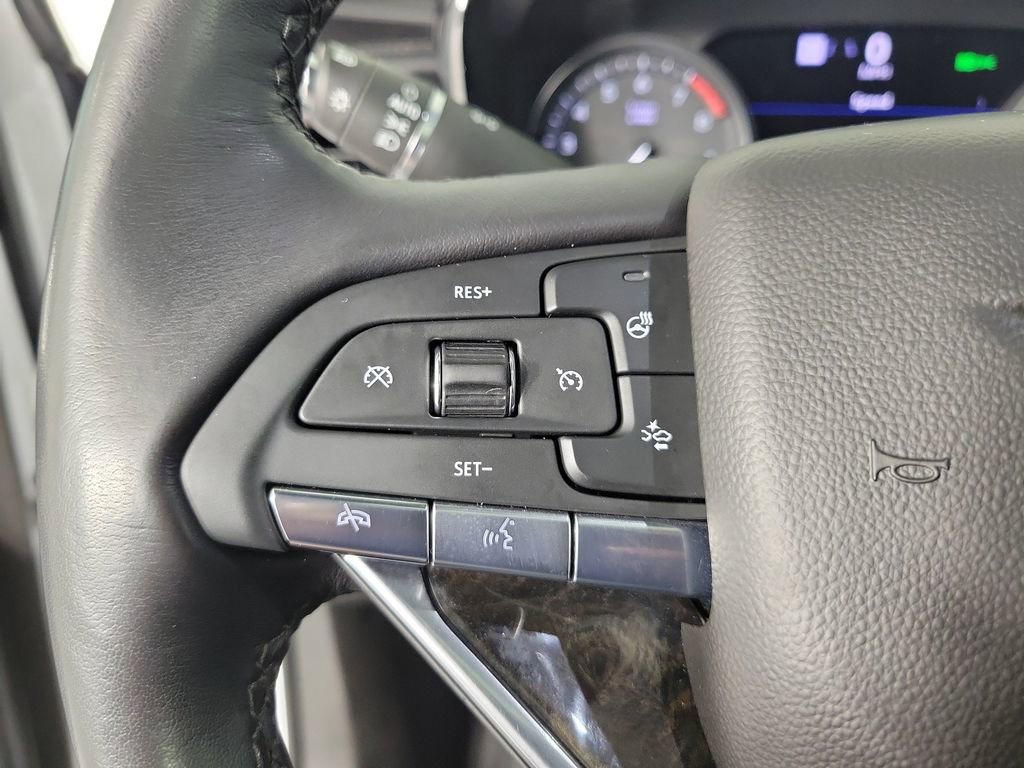 Used 2024 Cadillac XT6 Premium Luxury w/ Technology Package FWD image 23