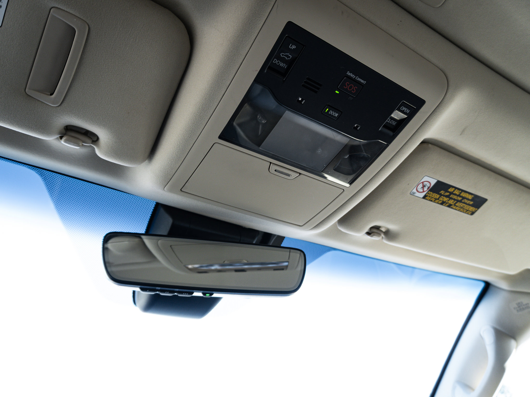 Used 2018 Lexus LX 570 4WD w/ Luxury Package image 25