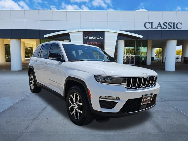Used 2024 Jeep Grand Cherokee Limited AWD/4WD image 1
