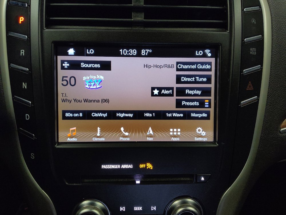 Used 2018 Lincoln MKC Select w/ Select Plus Package FWD image 25