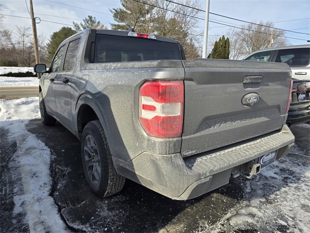 Used 2025 Ford Maverick XLT image 3