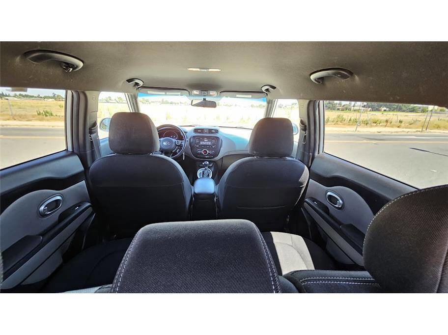 Used 2017 Kia Soul + image 33