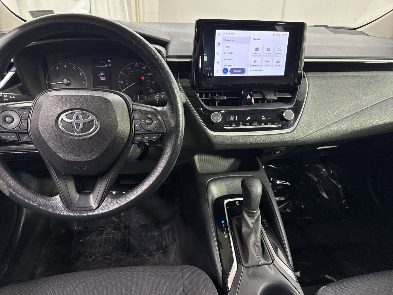 Used 2023 Toyota Corolla LE image 27