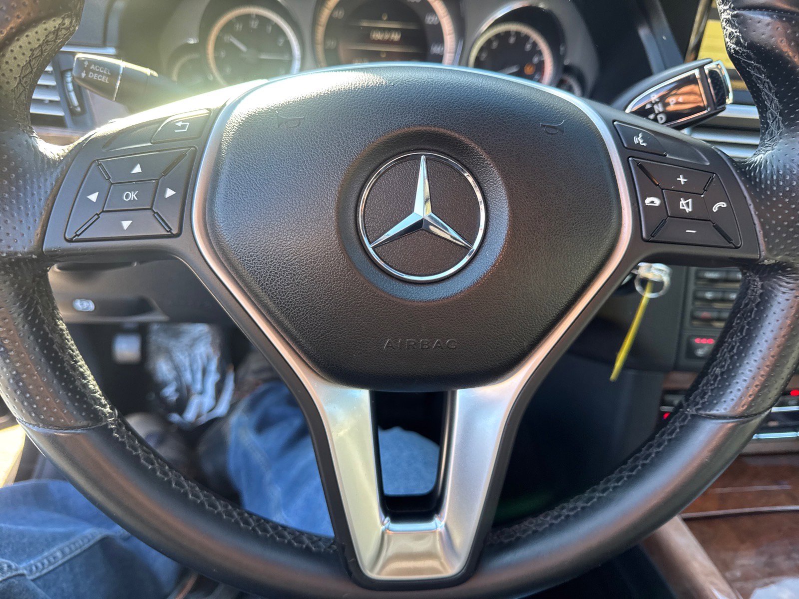 Used 2012 Mercedes-Benz E 350 4MATIC Sedan image 12