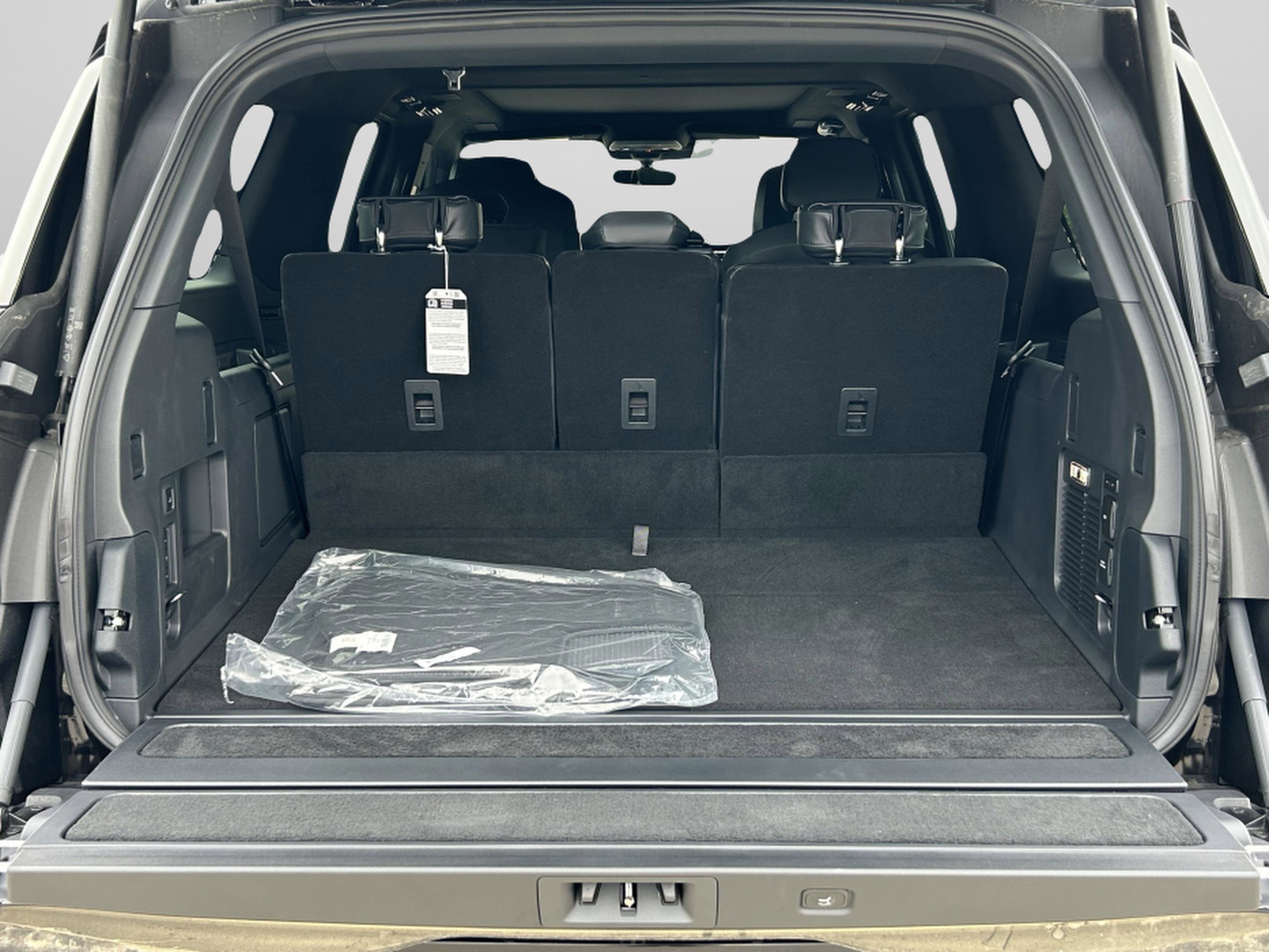 New 2025 Lincoln Navigator L Reserve w/ Jet Appearance Package image 27