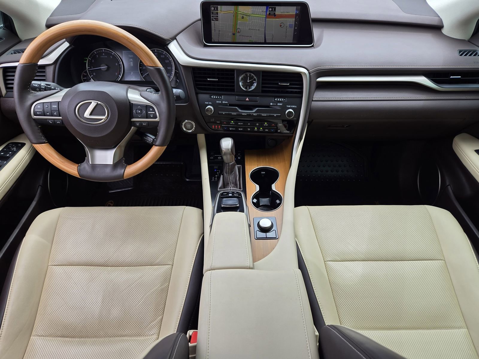 Used 2017 Lexus RX 350 FWD w/ Premium Package image 24