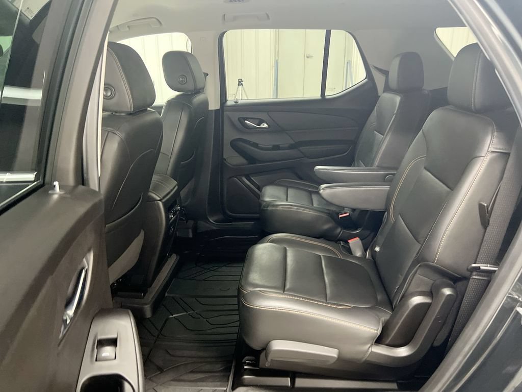 Used 2019 Chevrolet Traverse LT w/ LPO, Floor Liner Package FWD image 22