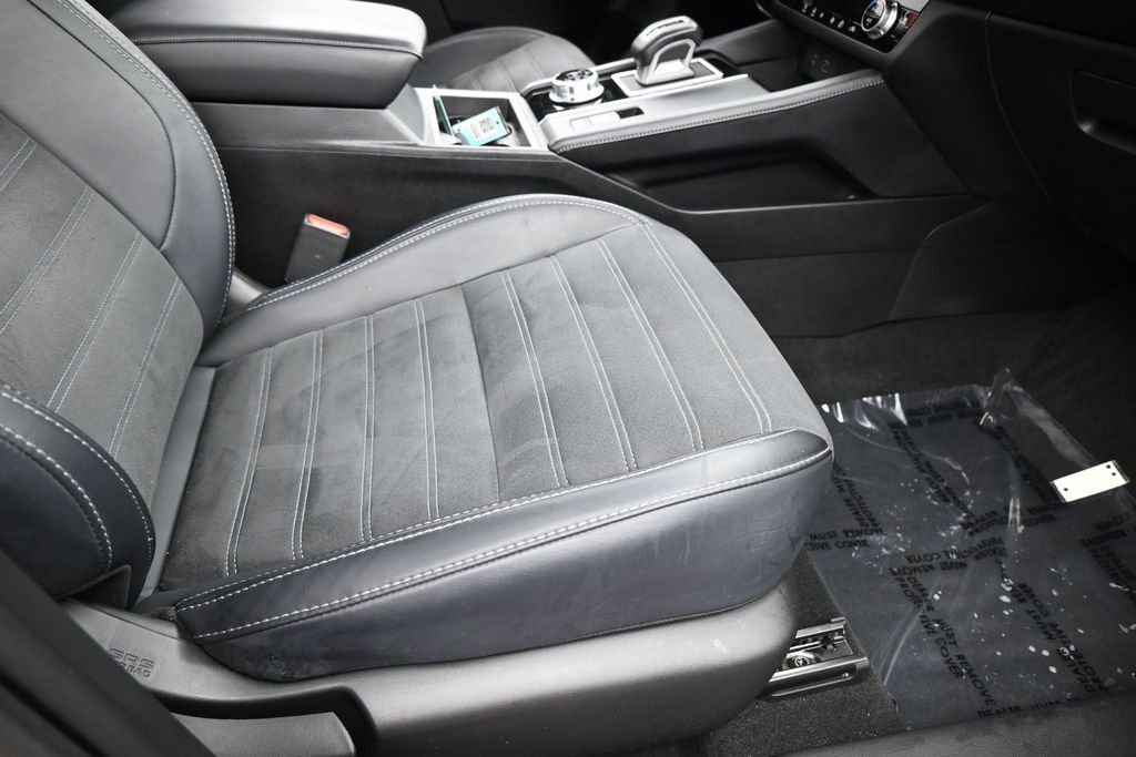 Used 2024 Mitsubishi Outlander SE Black Edition FWD image 39