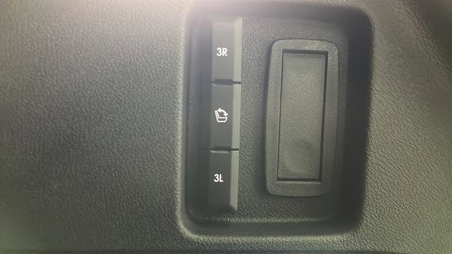 Used 2025 Lincoln Aviator Reserve w/ Equipment Group 201A AWD/4WD image 30
