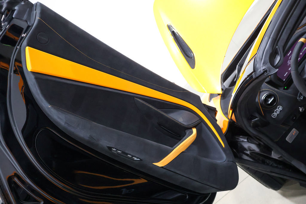 Used 2022 McLaren 765LT RWD image 47